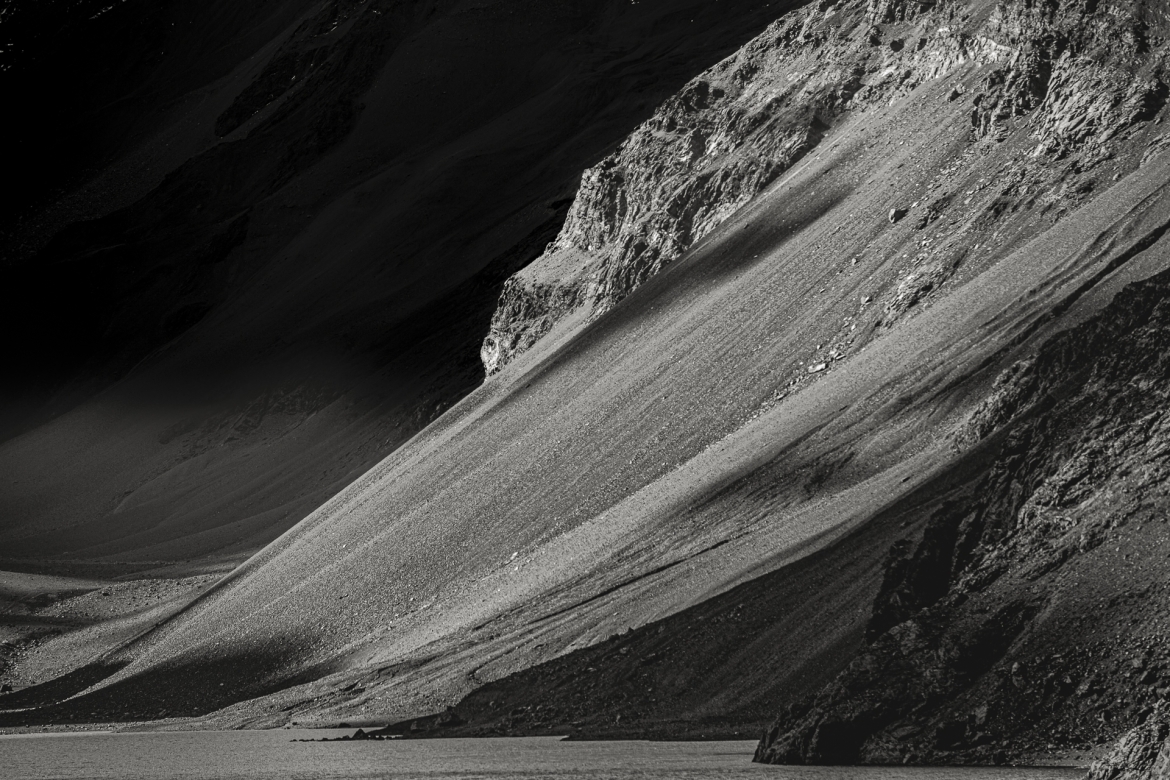 MISTERIO - Edición limitada - 1 de 24 obras de 80cm x 60cm  Comprar