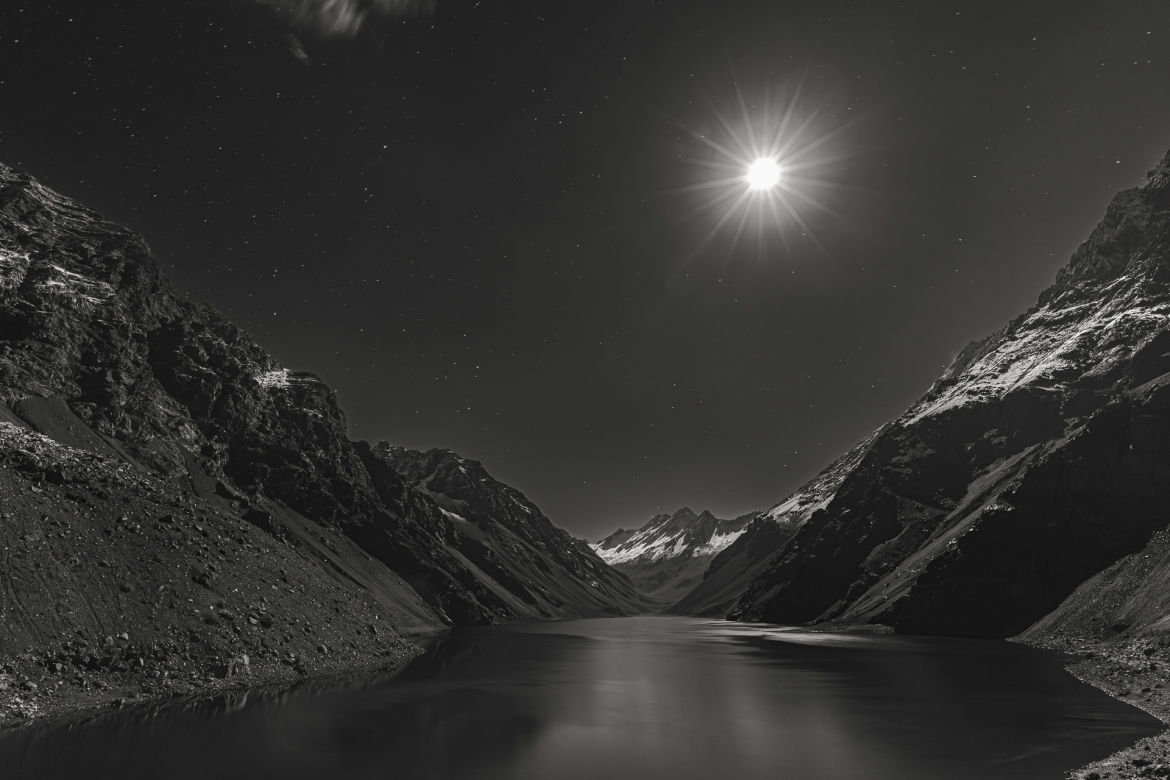 MOON LIGHT  - Edición limitada - 1 de 12 obras de 80cm x 60cm  Comprar